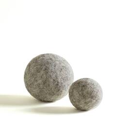 Filzball für Hunde • hellgrau