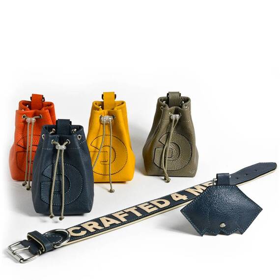 Leckerlibeutel aus Leder WALLY in blau