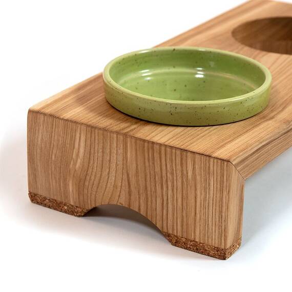 Futterbar für Hunde aus Holz und Keramik, maigrün