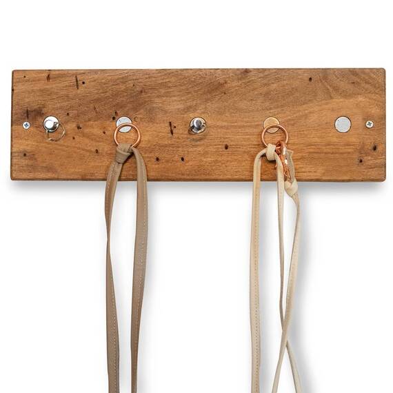 Hundegarderobe mit Magneten, Nussbaum