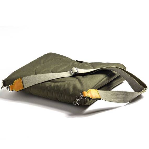 Reisedecke FANNY mit Gurt für den Hund • oliv | waldgrün