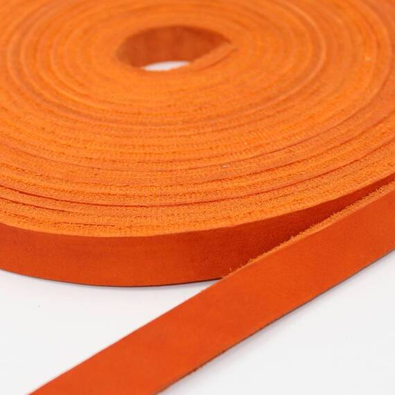 Markenhalsband aus Fettleder • 13 Farben, verschiedene Beschläge