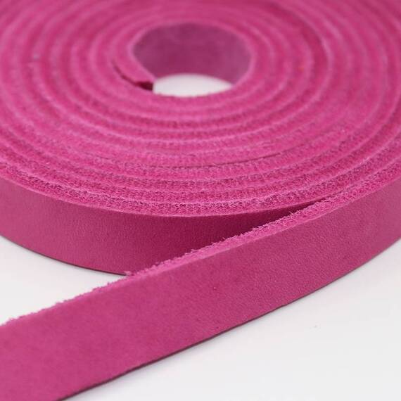 Markenhalsband aus Fettleder • 13 Farben, verschiedene Beschläge