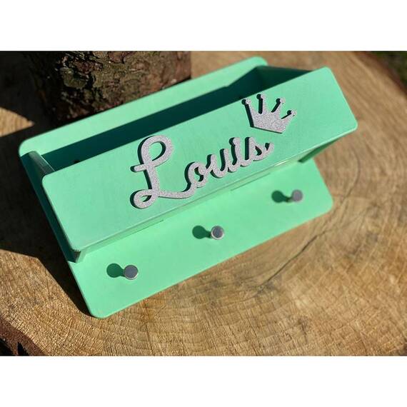 Hundegarderobe mit Ablagefach • personalisierbar