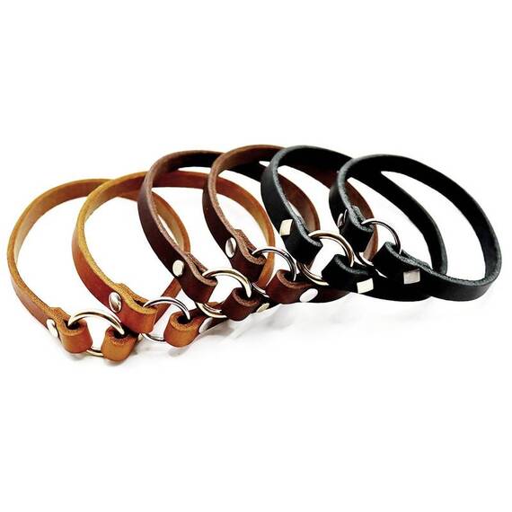 Markenhalsband aus Fettleder • 13 Farben, verschiedene Beschläge