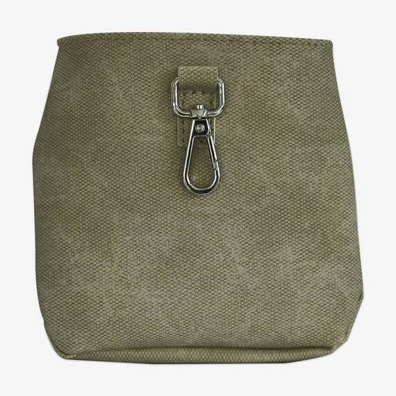 Leckerlibeutel mit Zugband und Karabiner SNACKER • kale green