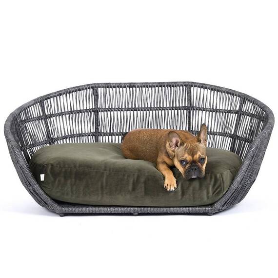Luxus Hundebett PRADO OXFORD mit geflochtenem Rahmen von Laboni • oliv