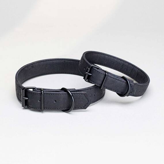 Halsband aus Korkleder, verstellbar • João All Black • schwarz
