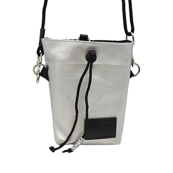 Leckerlibeutel Kunstleder silber mit Umhängegurt • SILVER