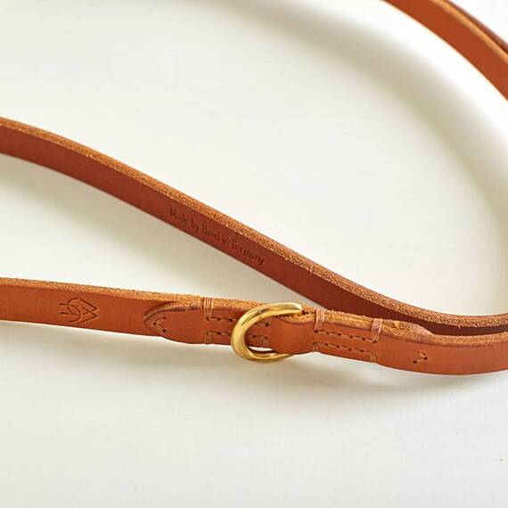 Premium Umhänge-Hundeleine aus Leder "Body Cognac" • Handarbeit