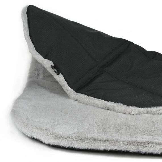 Kuschelige Hunde-Reisedecke mit Gurt • schwarz | grau • FANNY