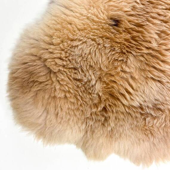 Großes Schaffell aus artgerechter Haltung • crème